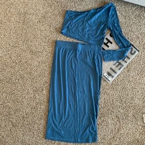 New 2 piece top and skirt set.